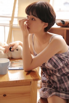 卿本佳人在线看