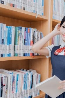 游龙嬉春