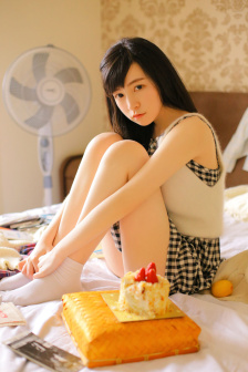 女子挑战很多个男的世界纪录