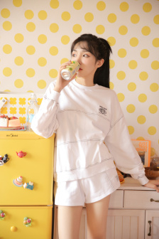 五男共妻吸乳